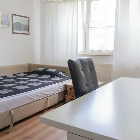 דירה Flat Near Fair, Business Purposes, Longterm פרנקפורט